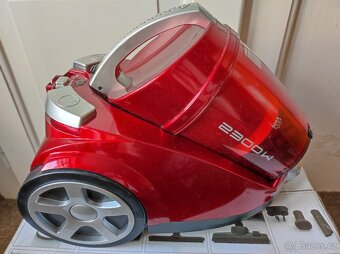 Výkonný vysavač Centec bezsáčkový Dirt Devil nový - 3