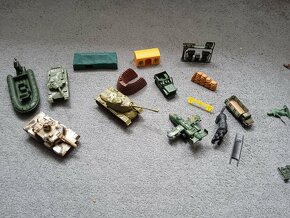 Tanky s vojáčky - 3