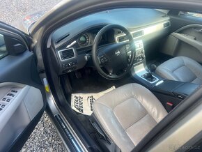 Volvo V70 D5 manuál - 3