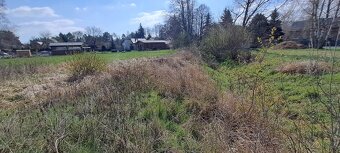 Prodej stavebního pozemku 1267 m² Sadská 1 200 000 - 3