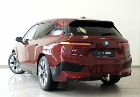 BMW iX xDrive 40, Záruka, Laser,Ventilace,HUD, tažné - 3