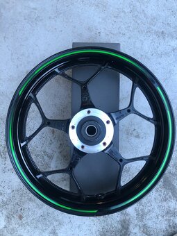 Přední kolo Kawasaki ZX10 - 3