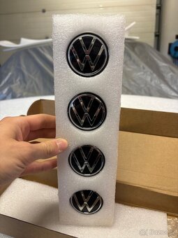 Za jízdy nehybné Krytky středových děr na ALU disky VW - 3