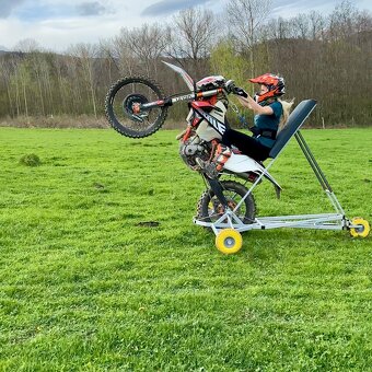 Wheelie trenažér pre jazdu po zadnom kolese - 3