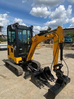 Pásový bagr JCB 16C-1 - 3