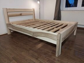 Postel z jasanového masivu - 3