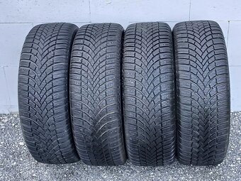 Pěkná zimní orig alu kola Škoda Kamiq 205/55/17 8mm - 3