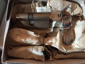 Prodám novou bezpečnostní vložku FAB + 8 klíčů - 3