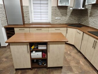 Kuchyňská linka se spotřebiči - 3