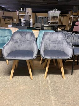 Nové jídelní křesílka šedé a zelené, velur, dřevo - 3