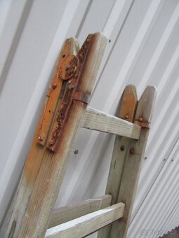 Nabízím staré dřevěne štafle. Jsou funkční. původní stav. Je - 3