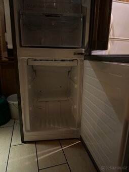 Kombinovaná lednice Bosch serie 4 nerez - 3