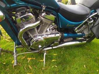 Suzuki VS Intruder - 3