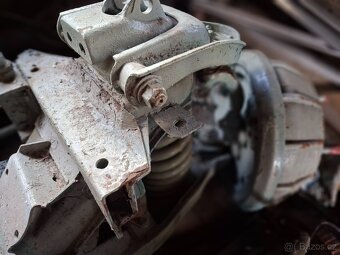 přední + zadní náprava Avia - 3