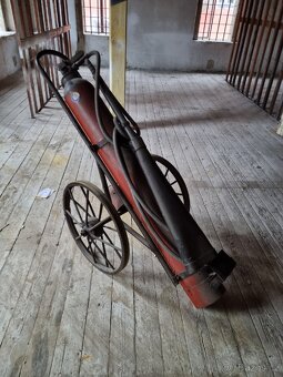 Historický hasicí přístroj - 3