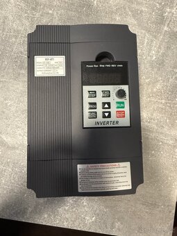 Inverter XSY-AT1 – měnič napětí - 3