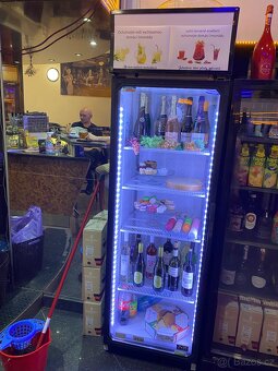 Gastro chladicí vitrína - 3