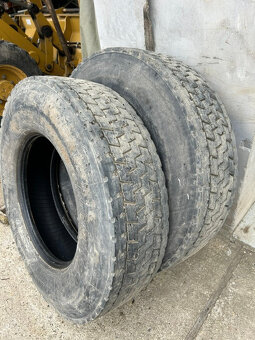 295/80 R22,5 - 3