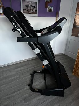 Běžecký pás Trinfit Gara T300i - 3