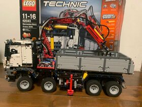 Lego Technic Mercedes-Benz Arocs 3245 - 3