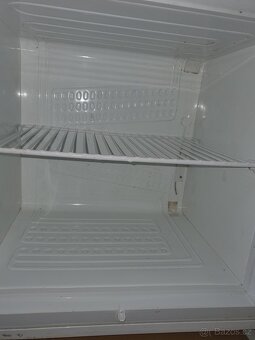 menší mrazák, nástavba, Zanussi - 3