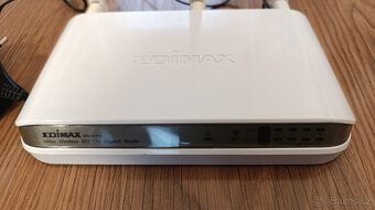 WiFi router 802.11b/g/n až 300Mbps, 1x WAN, 4x GLAN - 3
