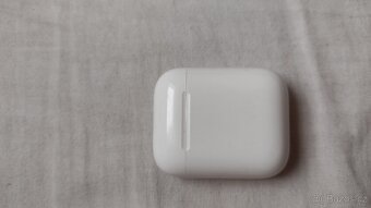 Apple AirPods ( 2.generace ) - 3