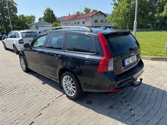 Volvo V50 2,0d 100kW, RDesign, tažné, klimatizace - 3
