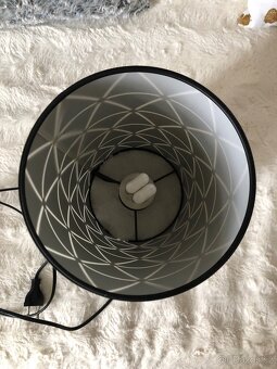 Stolní černá lampa - 3