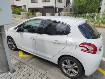 Peugeot 208 1,6i 88kw - 3