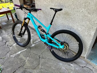 YT Industries Capra 4 - 3