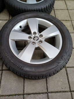 Zimní pneu Škoda Kamiq Scala 195 60 16 Bridgestone - 3
