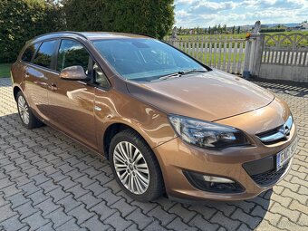 Opel Astra Sport kombi 1,6 cdti r. 12/2015, 137.tkm - 3