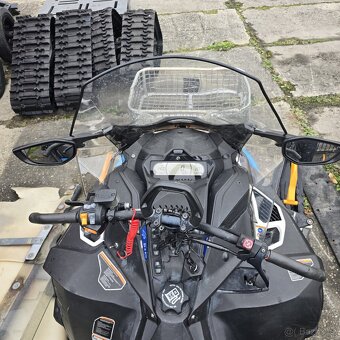 Skútr, Lynx Renger - 3