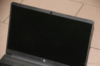 Notebook HP 15s / 3020e dual/ 4GB DDR4/ 128GB SSD/ - 3