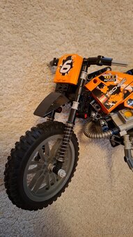 Lego Technic 42007 - 3
