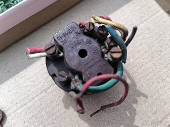 Skříňka Bosch PAL made in Czechoslovakia - 3