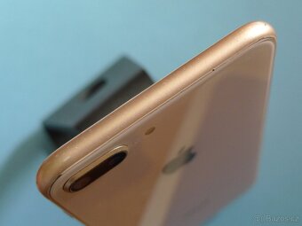 Apple iPhone 8 PLUS GOLD 64GB baterie 100% - 3