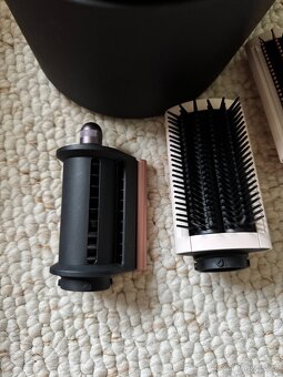 Dyson Airwrap - 3