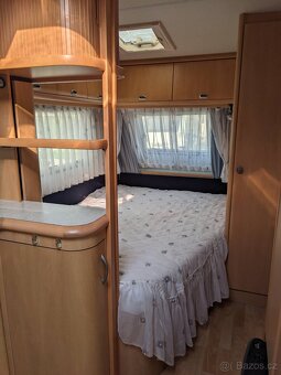 Karavan HOBBY 460 s předstanem a nádrží na vodu 80 l - 3