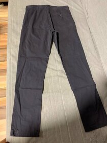 Prodám chlapecké kalhoty, velikost 30/31 zn. M&S - 3