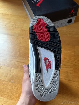 Jordan 4 - 3