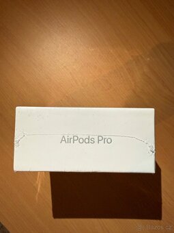 Apple AirPods Pro 2 nové - 3