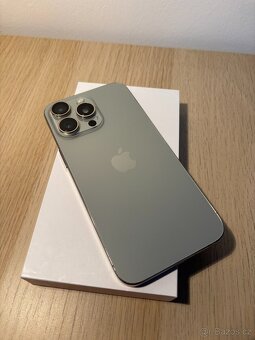 iPhone 15 Pro Max 256 GB - Natural - 3