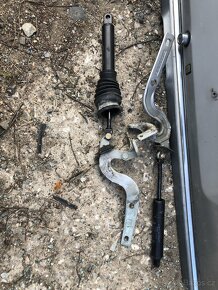 mercedes-benz w124 combi, stříbrná , náhradní díly - 3