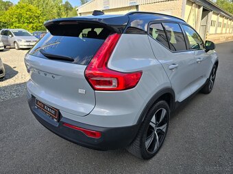 VOLVO XC40 300kW 4x4 TWIN RECHARGE PRO ČR 2022 LED+NAVI -DPH - 3