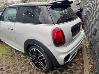 Mini Cooper WORKS 2.0i 170kw AUTOMAT 2016 - 3