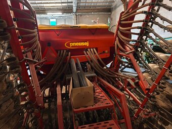 Sejacka Pneusej Acord - 3