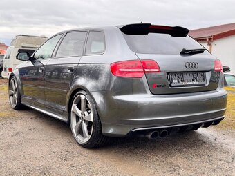 Audi RS3 2.5 TFSI Sportback Quattro - 3