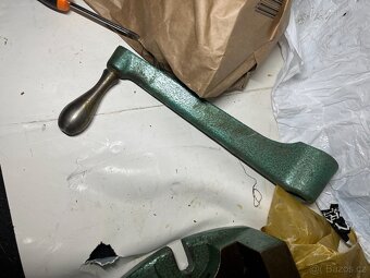 Strojní Svěrák 160mm nepoužitý - 3